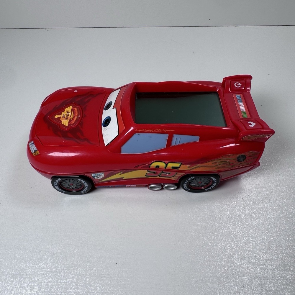 VTech Disney Cars Lightning McQueen Learn & Go Handheld Learning Game FRENCH